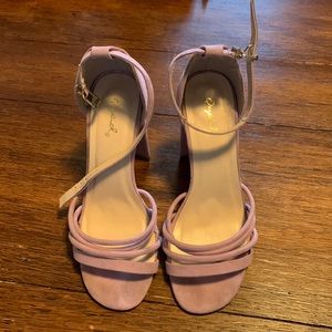 Lilac heels